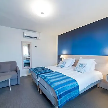 Otel Les Dombes